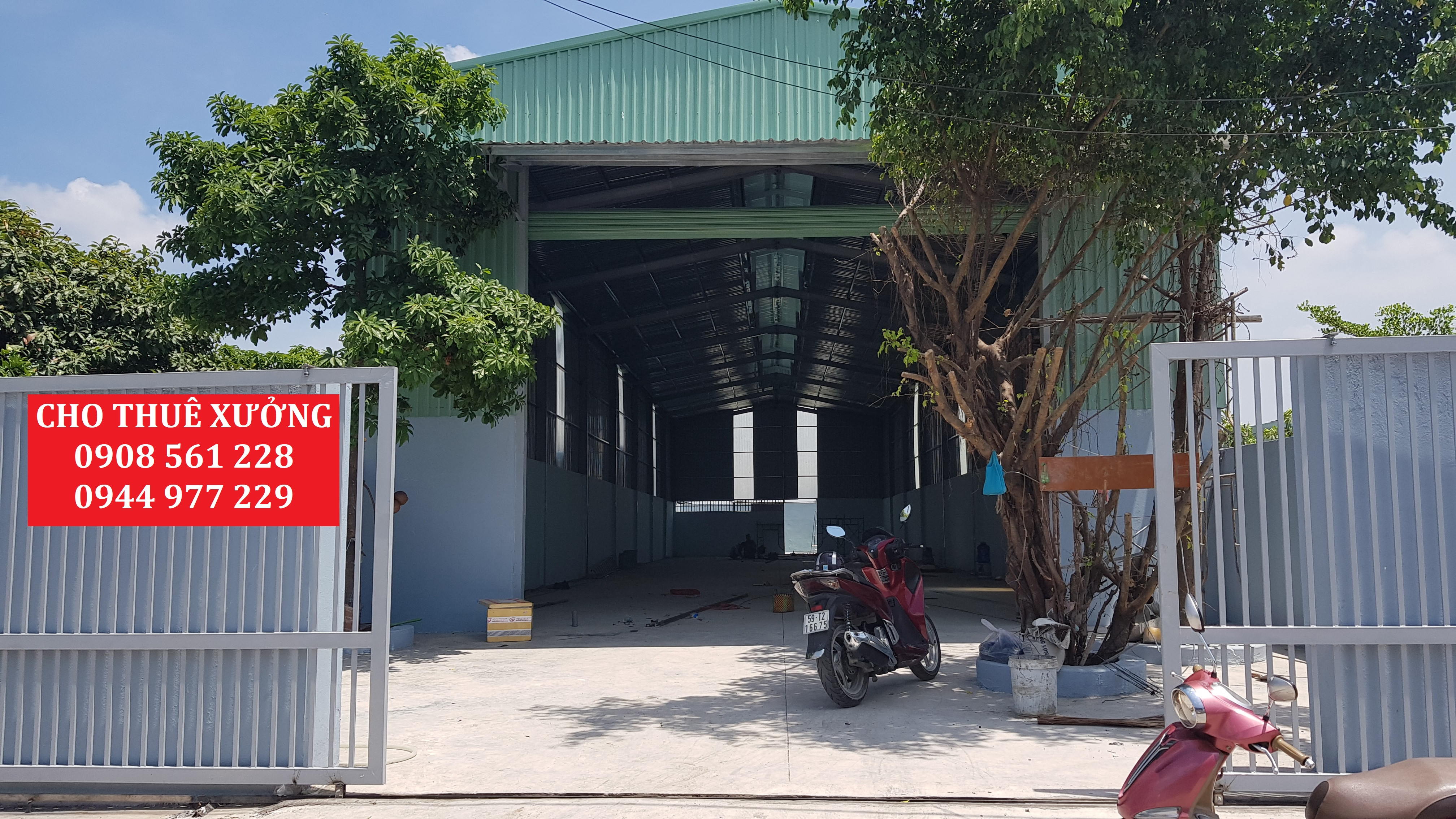 Nhà xưởng cho thuê phường thạnh lộc quận 12 dt: 500m giá 30 triêu/tháng lh: 0944977229