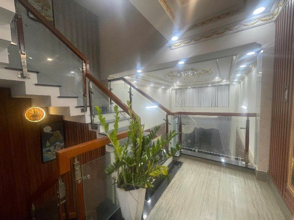 NHÀ MẶT TIỀN NỘI BỘ - KHU DÂN CƯ VIP - CHỈ 6 TỶ