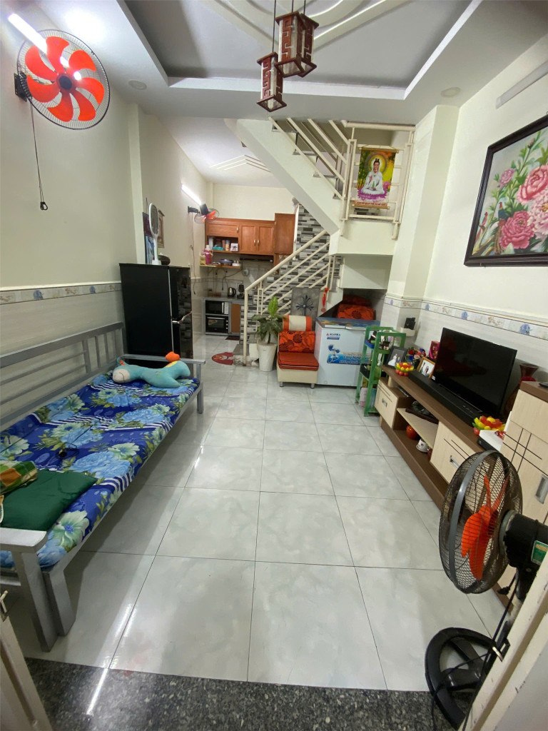 NHÀ ĐẸP – GIÁ TỐT  – CẦN BÁN  CĂN NHÀ TẠI Đường Hà Huy Giáp, Phường Thạnh Xuân, Quận 12, HCM