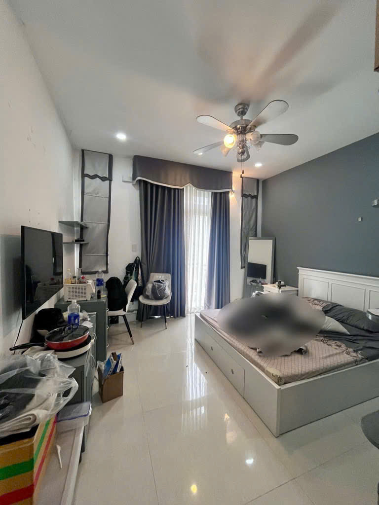 CẦN BÁN GẤP NHÀ PHỐ THIẾT KẾ HIỆN ĐẠI XÂY MỚI -THẠNH XUÂN QUẬN 12 BÊN BỜ SÔNG SÀI GÒN