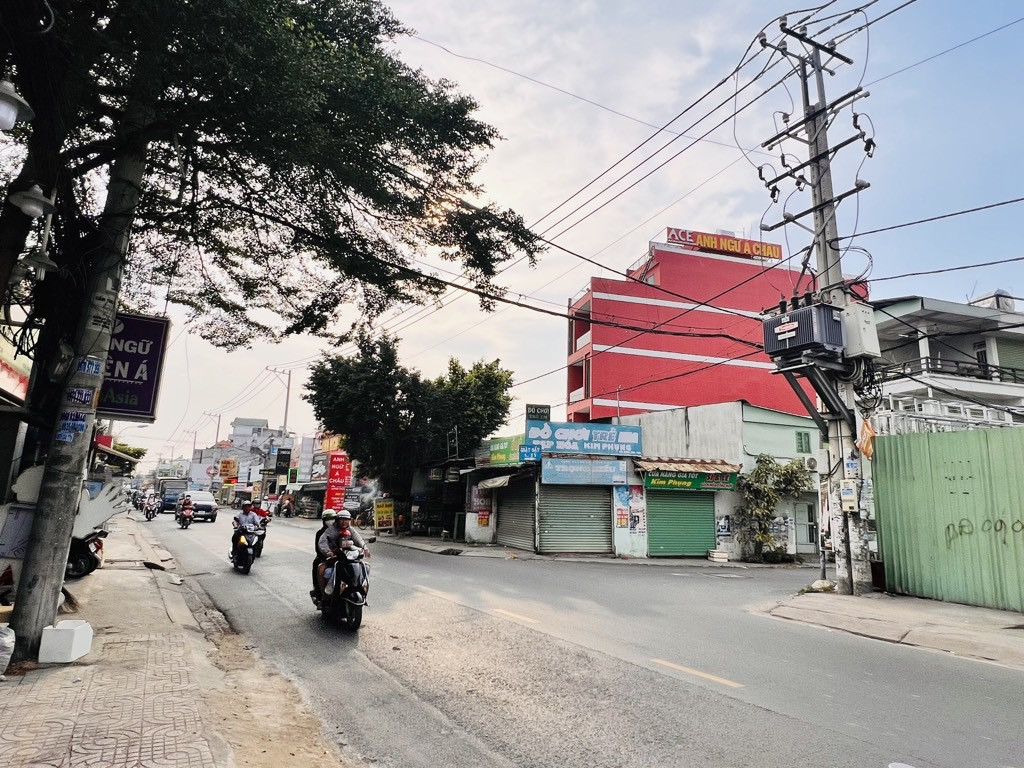677 Hà Huy Giáp 100/140 3 4 35 14.9 tỷ Thạnh Xuân Quận 12 10-15 tỷ HĐ - Đc Kim – Khối Tín Phát – SĐT 0963548803 – HH 3% giá bán