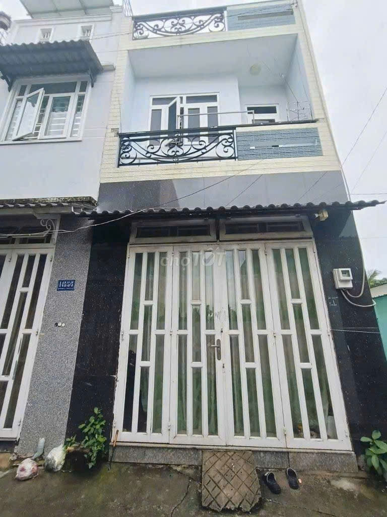 Nhà hà huy giáp Q12 1 trệt 1 lầu 2pn 2wc đường trước nhà 4m cách cầu vượt ngã tư ga