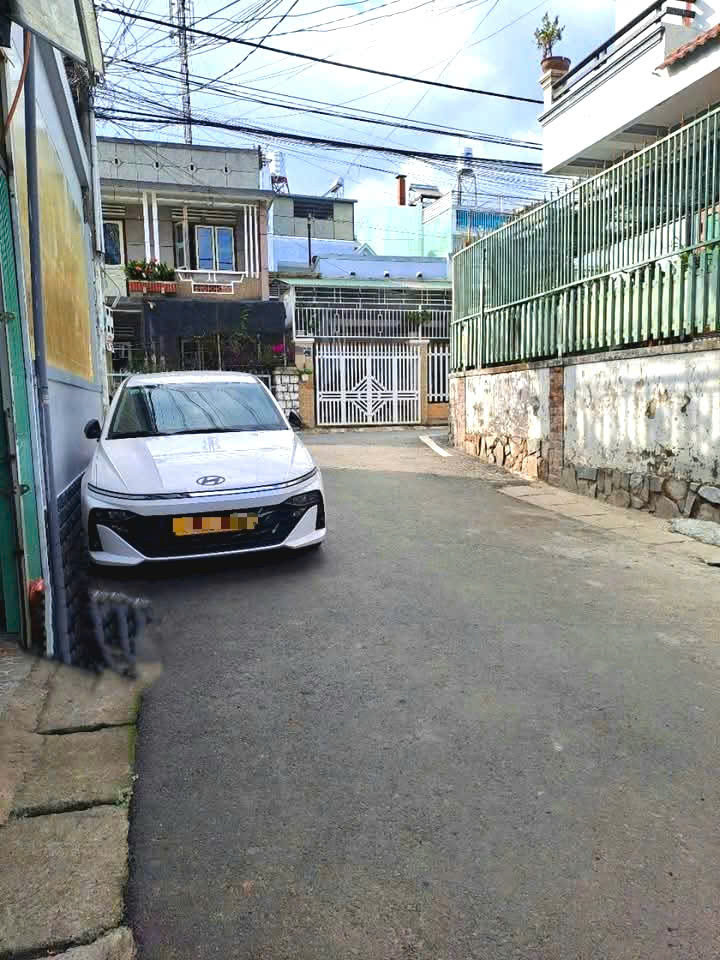 Ngộp : Bán nhà khu dân cư trung tâm Đà Lat, đi chợ đêm Đà Lạt chỉ 1km