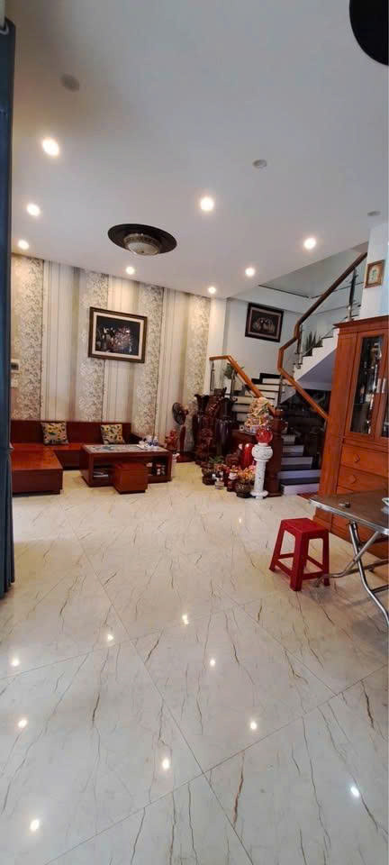 ♣ MT Hà Huy Tập đường 10.5m,gần Trần Cao Vân, 53m2, ngang 7.5m, 4 tầng, 8.x tỷ