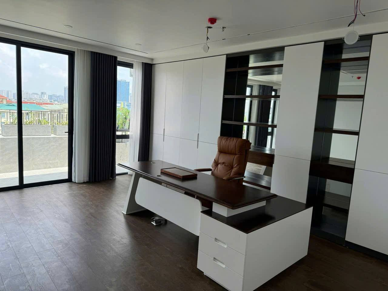 BÁN TÒA BUILDING MẶT PHỐ HÀ KẾ TẤN – 2 VỈA HÈ – 3 THOÁNG – 9 TẦNG – 125m2 – 56.5 TỶ