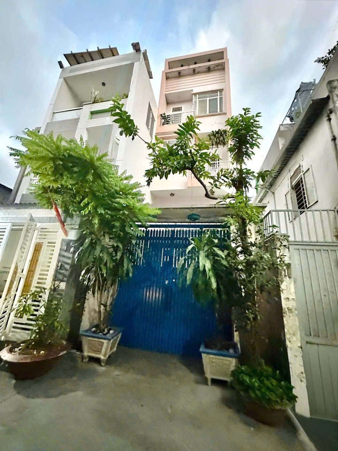 Bán nhà HXH 5 tầng Hà Thị Đát, sân đậu ô tô, thang máy, 88m2 (4x22), đủ nội thất chỉ 9 tỷ TL!