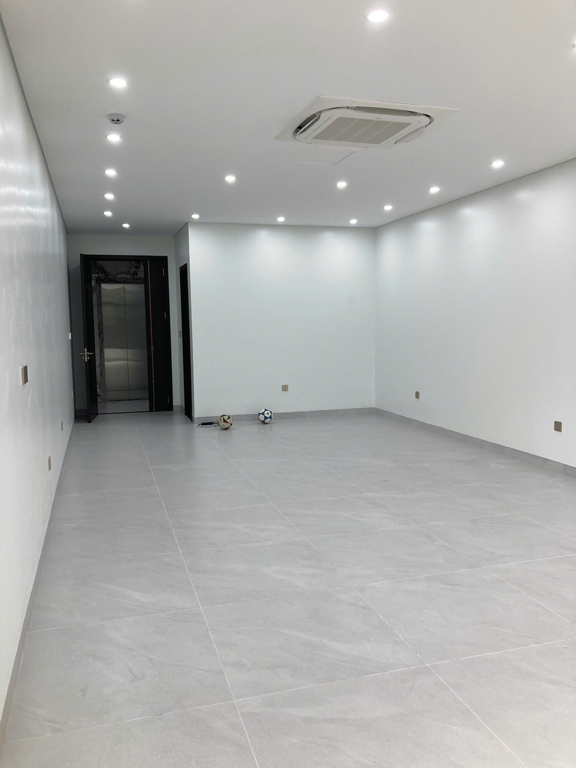 Cho Thuê Nhà Tầng 1 + Tầng 2 ( Mỗi Sàn 70M² ) Khu Hà Trì - Hà Cầu - Hà Đông / Giá Thuê 25Tr/ Tháng