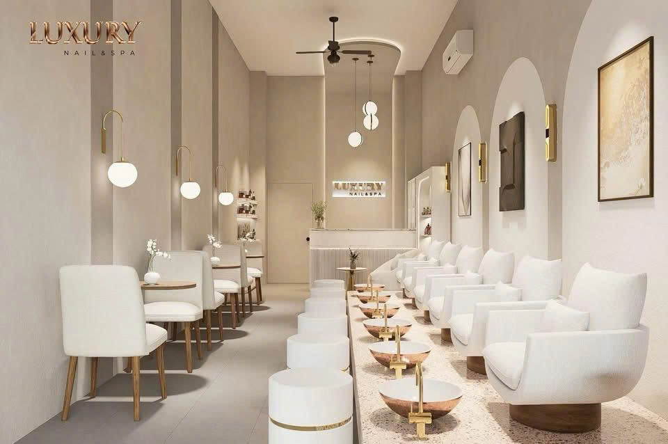 CẦN SANG GẤP TIỆM NAIL & SPA - VỊ TRÍ VÀNG ĐỐI DIỆN NHÀ THỜ TÂN ĐỊNH