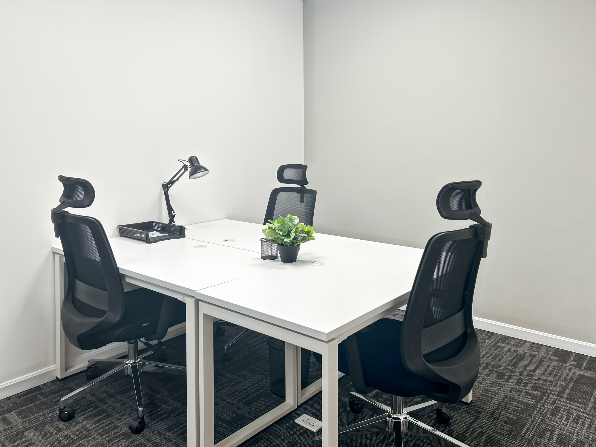 Sử dụng không gian văn phòng chuyên nghiệp Regus L’Mak