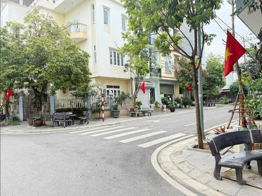 Chính chủ muốn bán mảnh đất 130m ở phường Hùng Vương thành phố Phúc Yên.