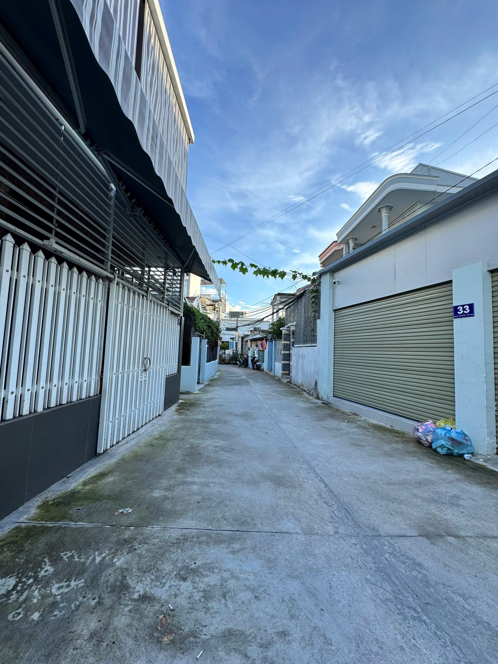 NHÀ MẶT TIỀN ĐƯỜNG HẢI ĐỨC TRUNG TÂM NHA TRANG