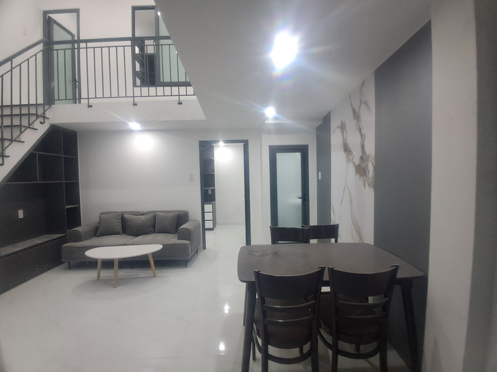 ► Nhà 60m ra MT Hải Phòng đối diện Ga Tàu, 44m2, lửng đúc 2PN, 2.45 tỷ