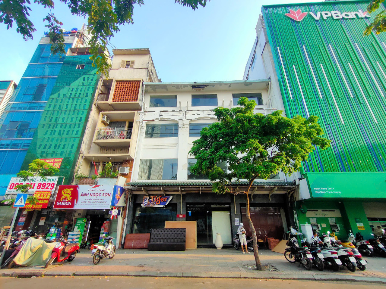 CHO THUÊ NHÀ MẶT PHỐ HÀM NGHI - QUẬN 1 - VỊ TRÍ VÀNG - 230M2 - 4 TẦNG - GIÁ HỢP LÝ