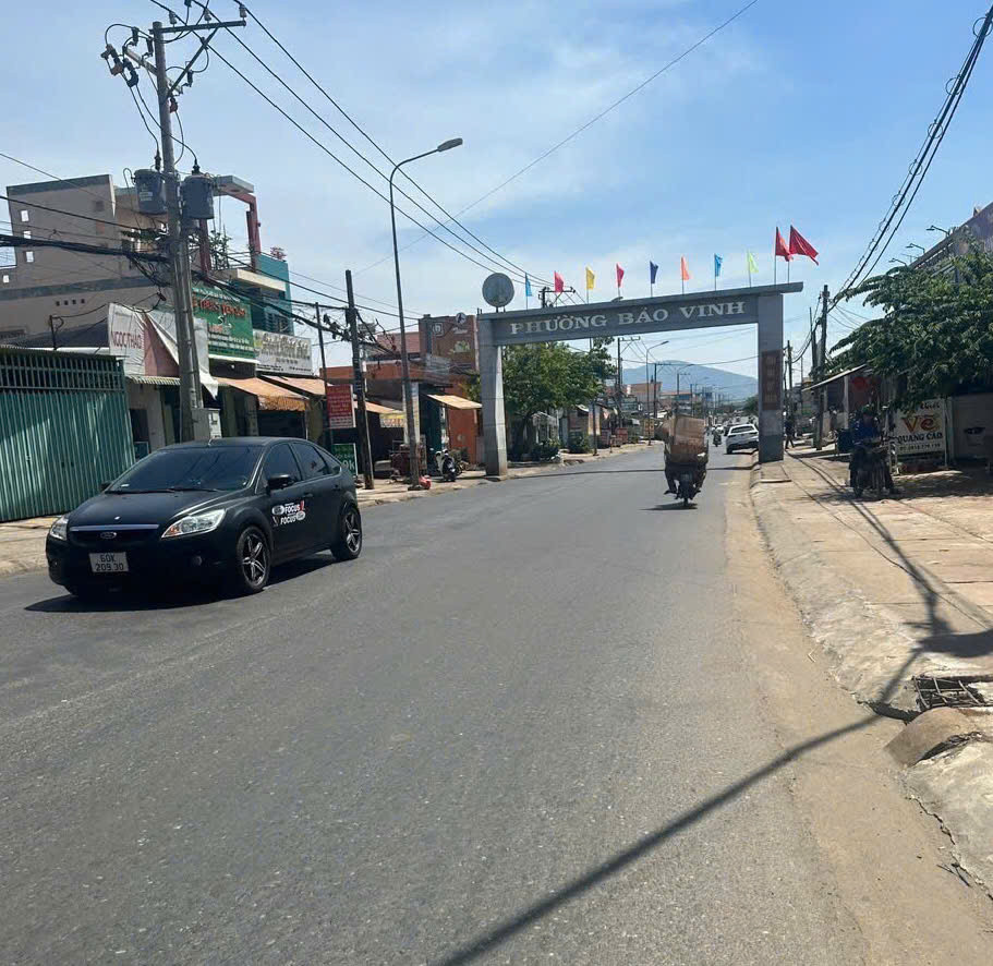 ĐẤT ĐẸP - ĐẦU TƯ SINH LỜI  
- Vị Trí Tại : Đường Hàm Nghi - Phường Bảo Vinh - Tỉnh Đồng Nai
