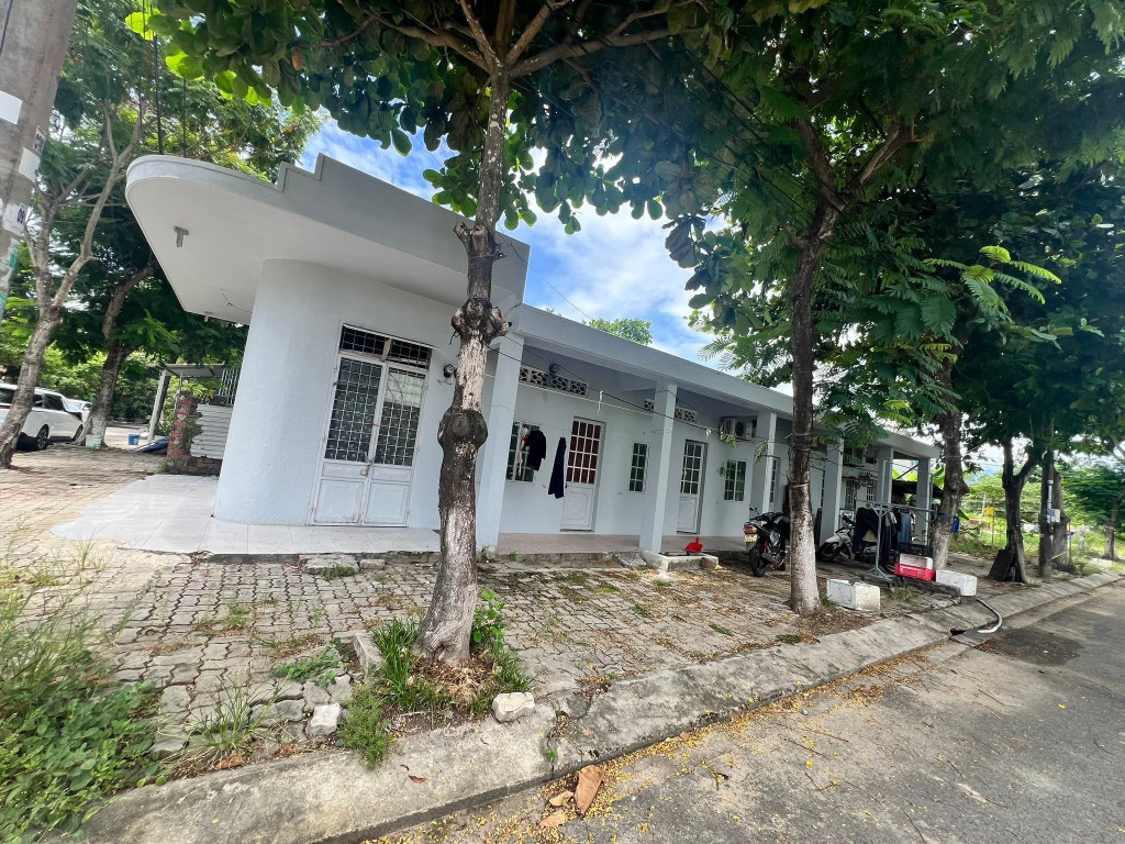 Bán đất tặng dãy trọ 133m2, doanh thu 10tr/tháng