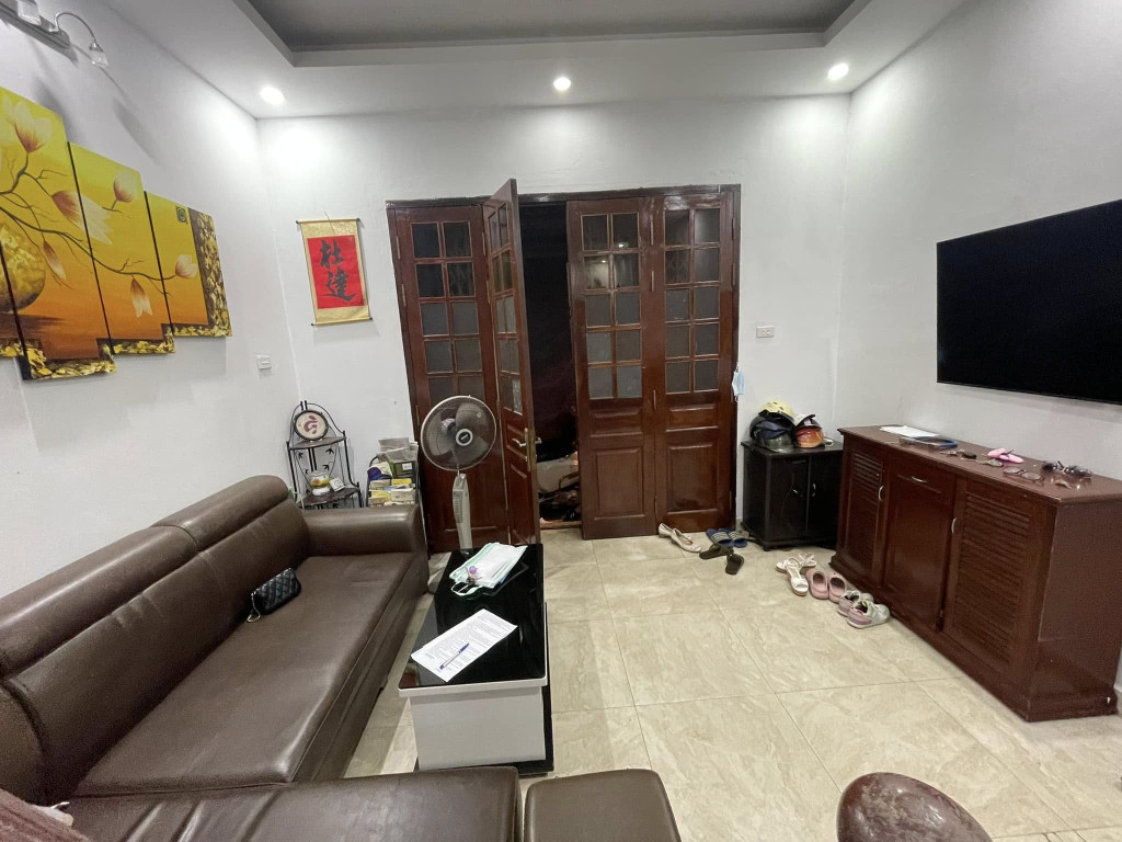 Bán nhà Hàng Bông, 41m2, mặt tiền 4m, 6 tầng mới đẹp, 17 tỷ, ngõ rộng thoáng