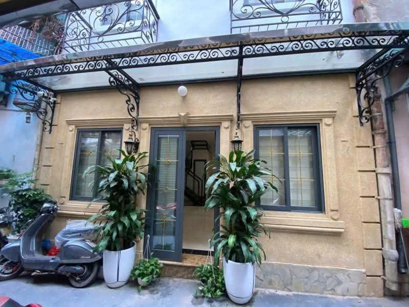 Bán nhà  PHỐ HÀNG CHAI - HOÀN KIẾM 40 M, 3 tâng ,MT 6 Mét 11.2 TỶ