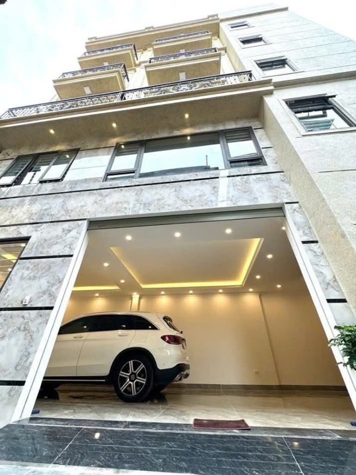 Bán Nhà Hào Nam 55M- Gara Ô Tô - Full Công Năng - Chào 17,5 Tỷ