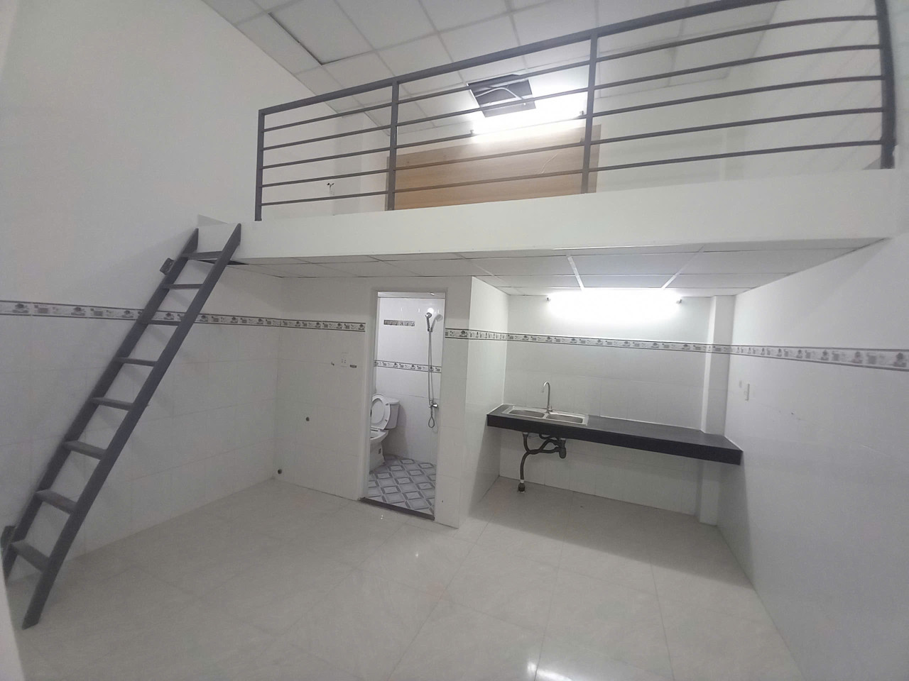 Cho thuê phòng trọ vệ sinh khép kín nôi thất cơ bản chỉ hơn 2 triêu/tháng