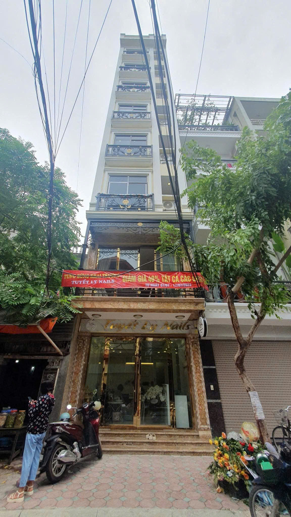Bán căn hộ dịch vụ cao cấp tại Phú Diễn - Bắc Từ Liêm 103m, xây dựng 9 tầng. Dòng tiền 2,5 tỷ, tiềm năng tăng giá vốn 20%/năm.
🥰KHẲNG ĐỊNH THƯƠNG HIỆU NHÀ DÒNG TIỀN - GIÁ TRỊ VƯỢT THỜI GIAN - 3 Ô TÔ TRÁNH - VỈA HÈ - KINH DOANH SẦM UẤT NGÀY ĐÊM🥰