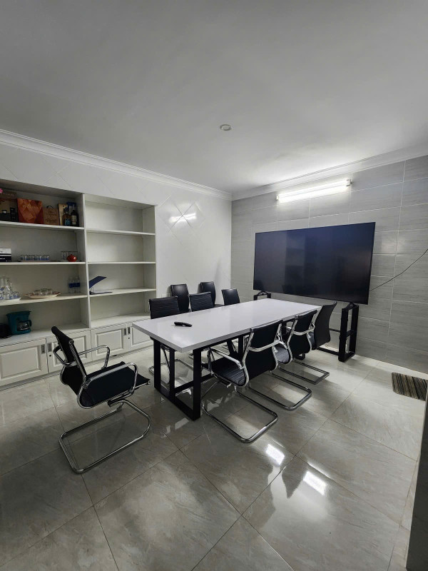BIỆT THỰ HẺM XE TẢI TRÁNH NGUYỄN XÍ. DT 170m2 NGANG 10m DÀI 17m. GIÁ 29T
