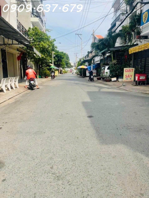 TỔNG GIẢM 2 TỶ  GIÁ CHỈ CÒN 13 ty 5 
BÁN NHÀ HẺM XE TẢI  NHÀ CÒN MỚI  KHU KINH DOANH ĐƯỜNG THÔNG 127M2
