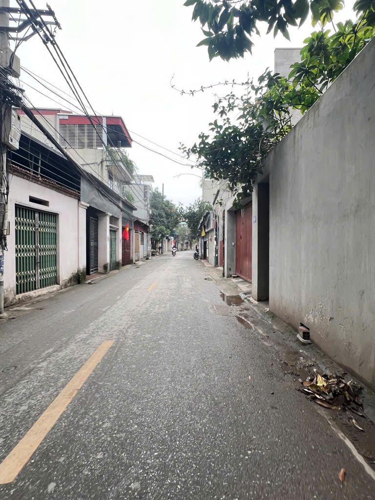 CỰC HIẾM - NGỌC THỤY TỔ 36 - 38M2 - 2TY4 - TẶNG GPXD - 1 NHÀ RA PHỐ - OTO - SỔ ĐỎ CHÍNH CHỦ - PHÁP LÝ SẠCH