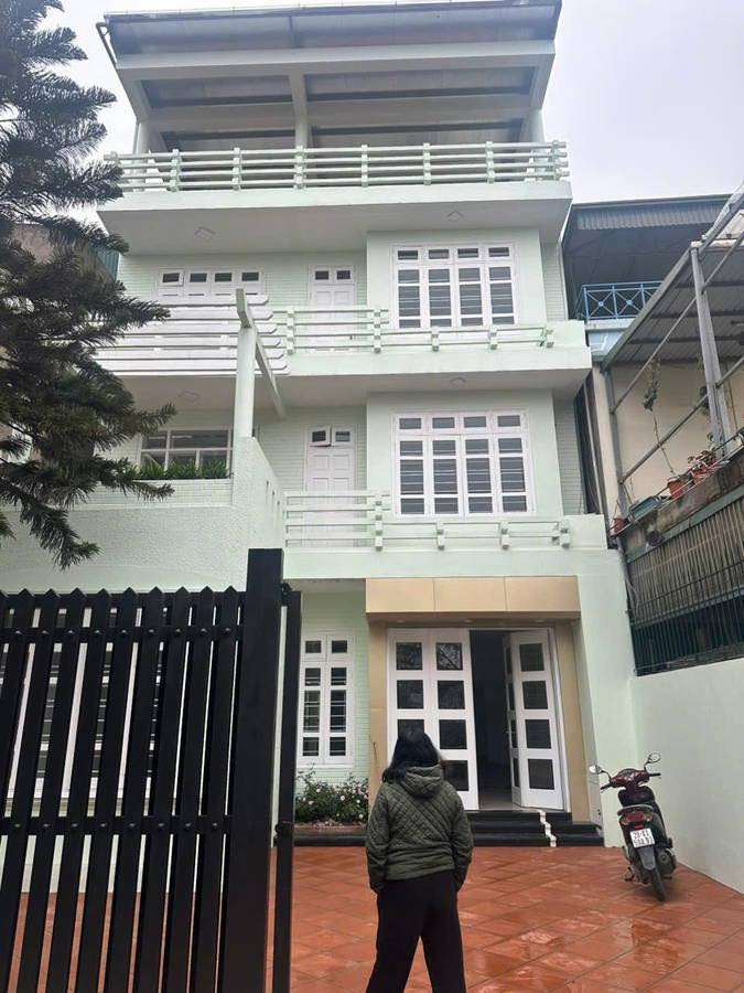 BÁN NHÀ PHỐ NGỌC THỤY - VIEW SÔNG - MẶT TIỀN RỘNG - KINH DOANH ĐỈNH
Ngọc Thụy, Long Biên, Hà Nội