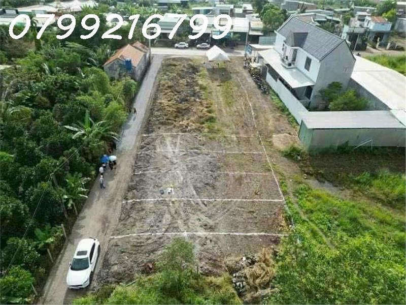 Trọn sổ 850 triệu sở hữu 100m2 sổ riêng thổ cư 1 sẹc Nguyễn Hoàng .LH 0799 216 799 em Trinh.