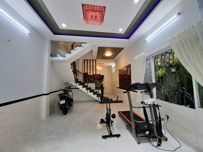 BÁN GẤP NHÀ NG THIỆN THUẬT - BÌNH THẠNH - 4,5M X 12M - 5PN