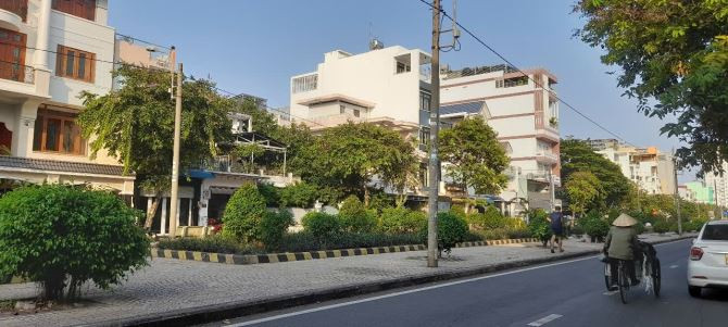 MẶT TIỀN KINH DOANH ĐỈNH ĐƯỜNG RỘNG 30M HIỀN VƯƠNG - NGAY NGUYỄN SƠN - 2 TẦNG 80M2 CHỈ 11.7 TỶ