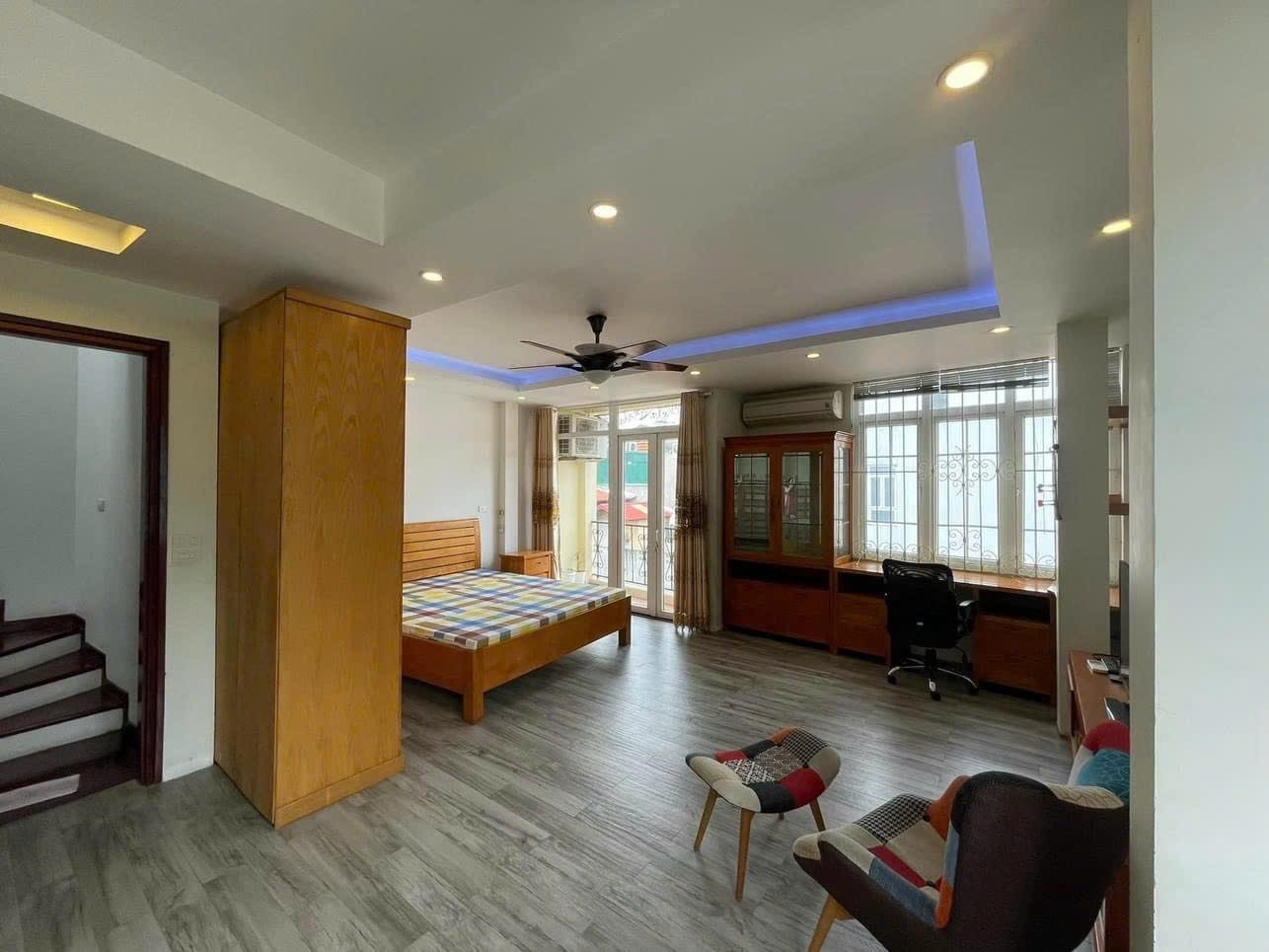 Cho Thuê Nhà Hồ Ba Mẫu - Đống Đa 56M² 5 Tầng 3 Ngủ -Full Nội Thất - Ở, Kinh Doanh VP - Giá Thuê 17tr