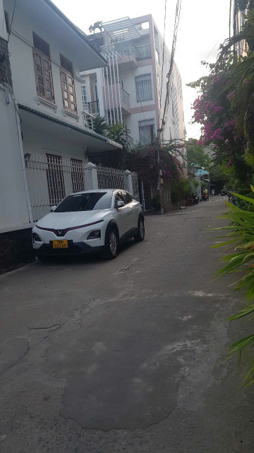 ✴♦️👉Kẹt tiền Bán lô đất đẹp hẻm 57 đường Hồ Bá Phấn chỉ 12 tỷ
- DT công nhận 138.5M2 - 12 TỶ