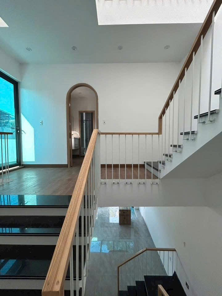 🏡 BÁN NHÀ 3 TẦNG ĐẸP TẠI TĐC HỒ ĐÁ – SỞ DẦU, HỒNG BÀNG - Giá 4,899 tỷ – Full nội thất xịn