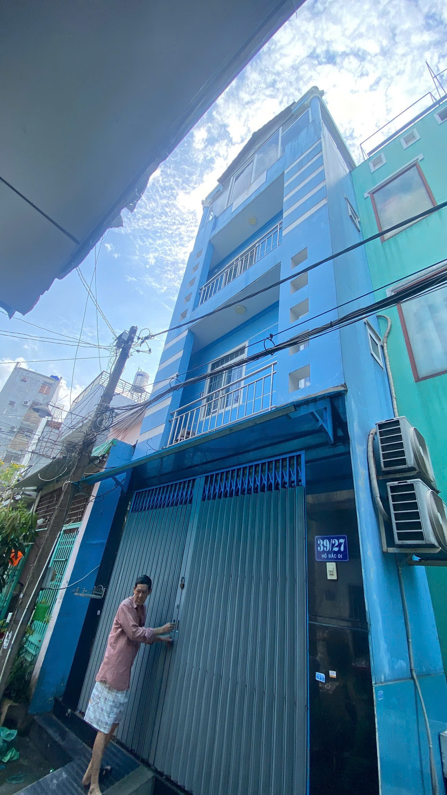 Nhà Tân Phú