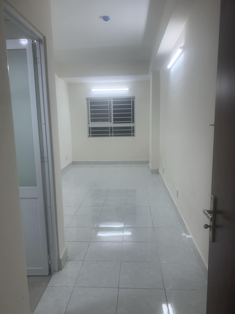 Cho thuê căn hộ 2PN tại chung cư 35 Hồ Học Lãm, nhà trống mới nhận bàn giao, giá 5,5 triệu/tháng
