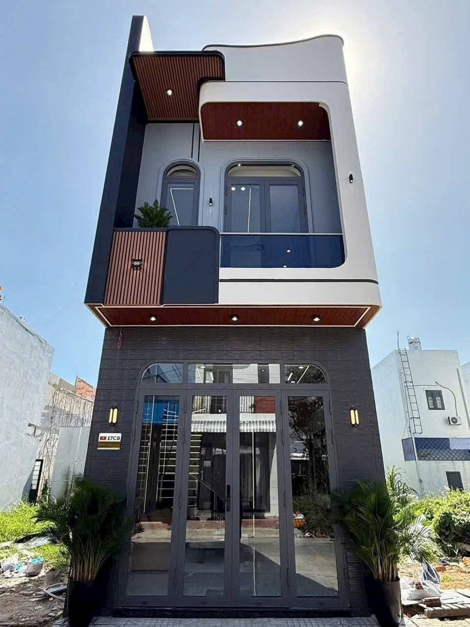 Chính Chủ Bán Nhà 1 Lầu 3PN 3WC - Pháp Lý Đầy Đủ Sổ Hồng Riêng - 80m2 - TDM - Bình Dương