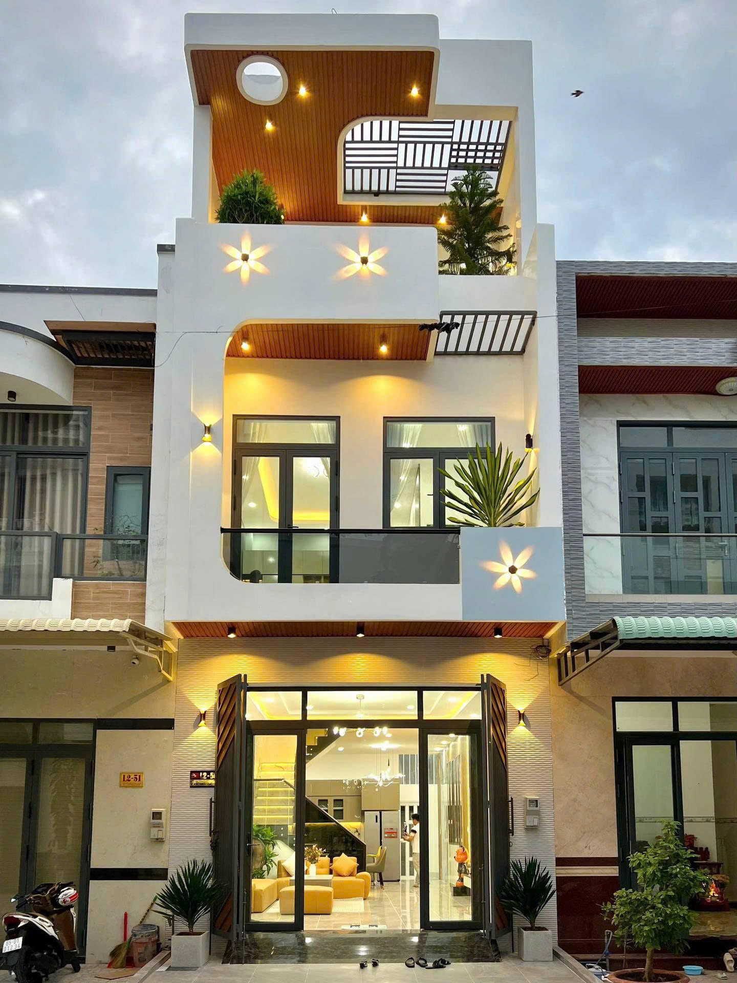 Bán Nhà riêng 72m² thổ cư 72m² giá 2.15 tỷ tại Đường Hồ Văn Cống Phường Tương Bình Hiệp Thành phố Thủ Dầu Một Bình Dương