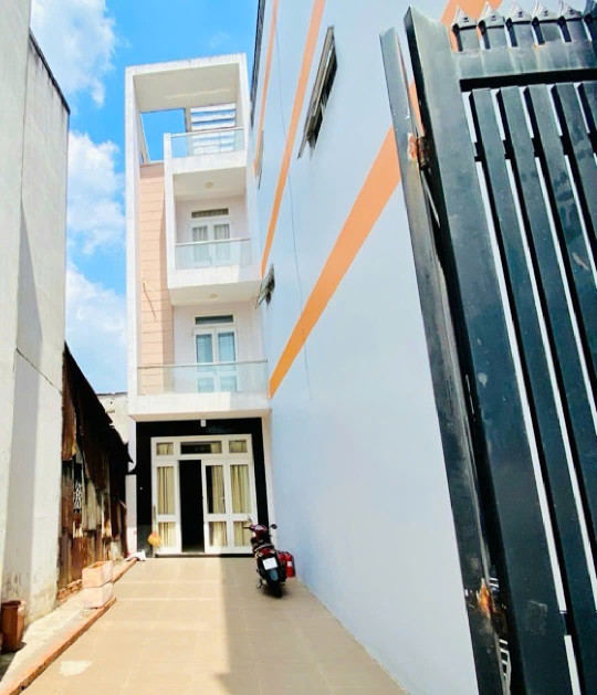 ⚡ Giảm mạnh 3ty về 12.2 tỷ, Nhà 2MT Hoà Bình, 137m2 CN, 4 tầng