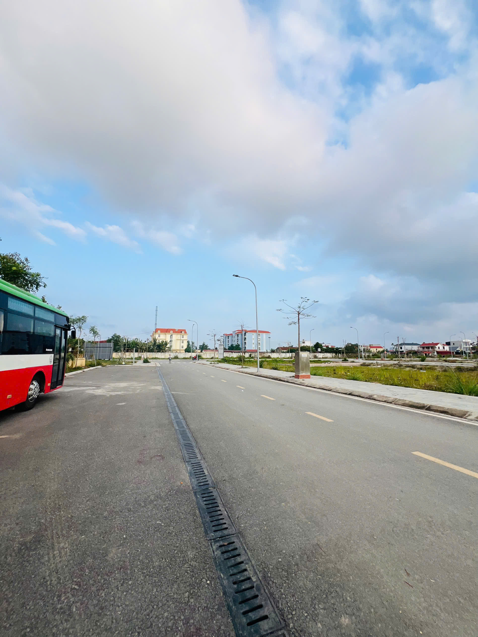 BÁN ĐẤT TĐC BÁI NGOÀI – HOA ĐỘNG – THUỶ NGUYÊN – HẢI PHÒNG
