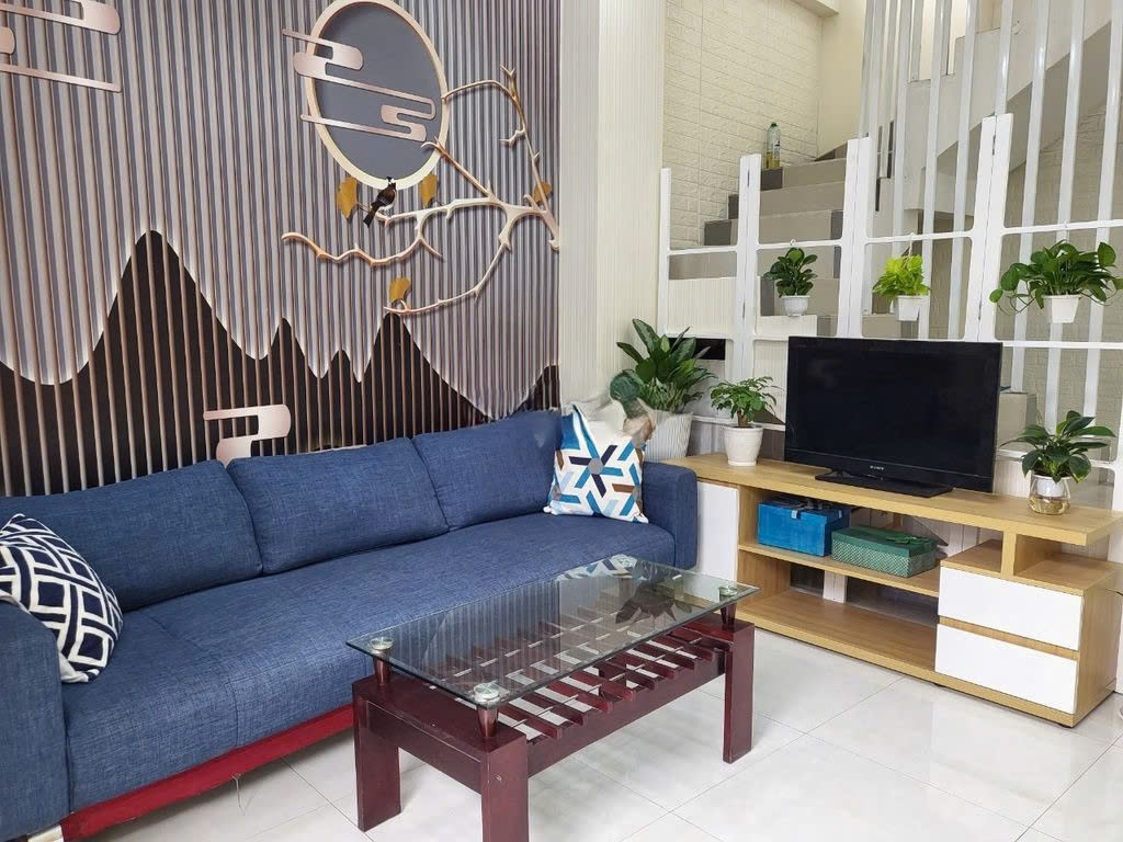 Nhà Nguyên Căn Full Nội Thất Hoà Hưng Q10 gần Cách Mạng Tháng Tám , Lê Thị Riêng