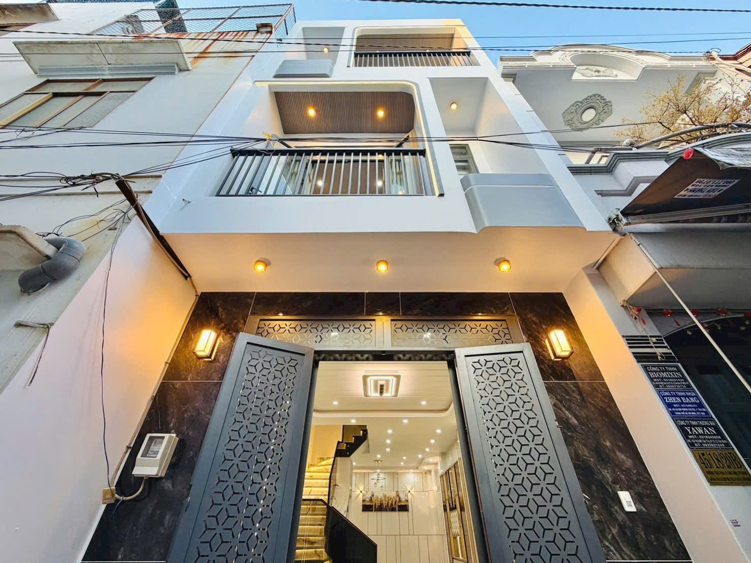 Bán nhà 39m2 , hẻm xe hơi  2tỷ800 đường Hoà Hưng P13 Quận 10 , Sổ hồng riêng