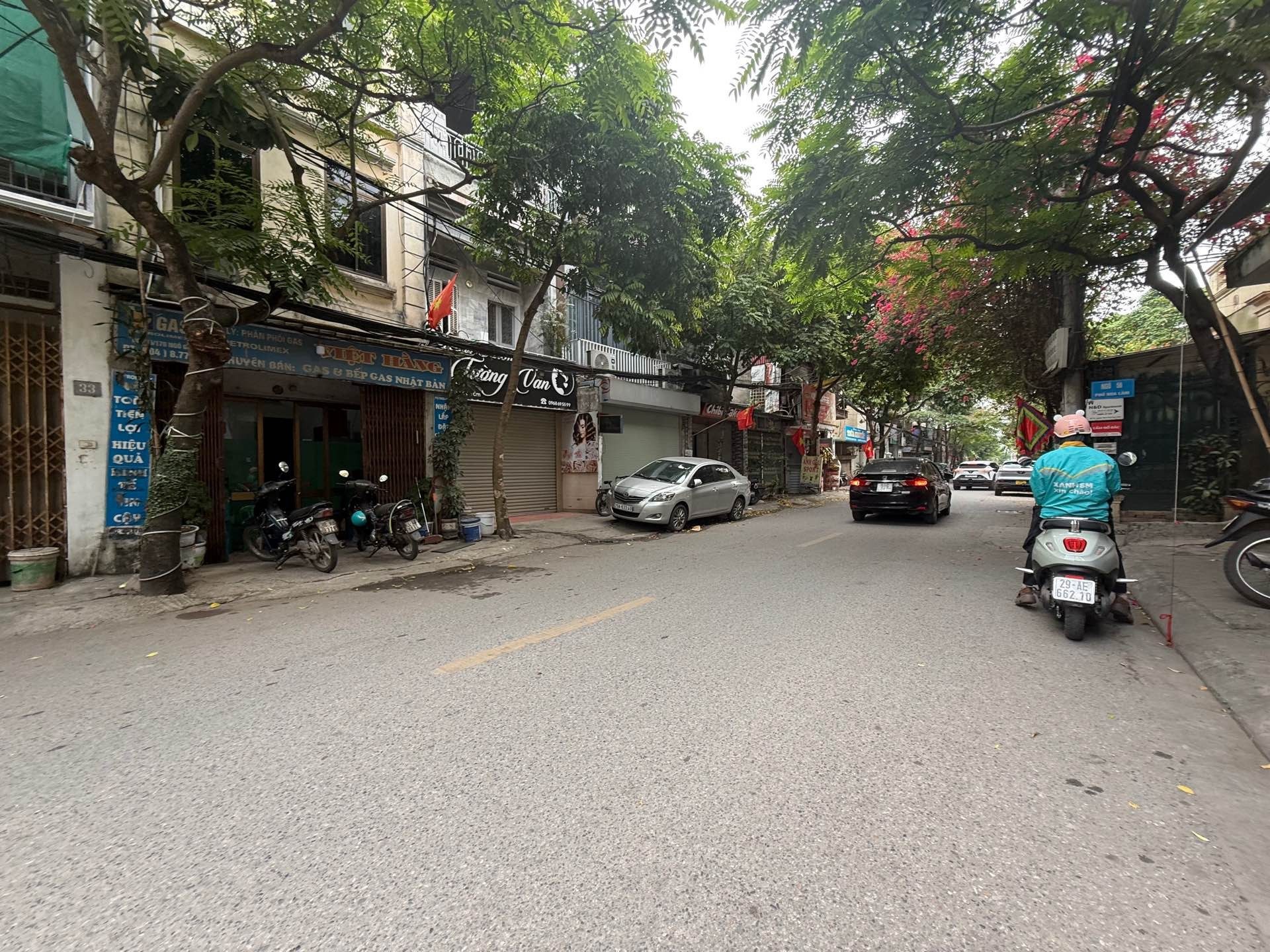 BÁN ĐẤT PHỐ HOA LÂM - VIỆT HƯNG - 100M - SỔ VUÔNG - PHÙ HỢP ĐẦU TƯ XÂY NHÀ VĂN PHÒNG 7 TẦNG CHO THUÊ - CĂN HỘ DV,...