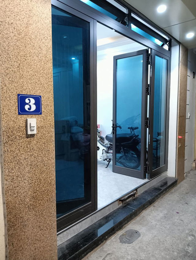 SIÊU PHẨM ĐỐNG ĐA - PHÂN LÔ - NGÕ OTO, 7 TẦNG THANG MÁY Phố Hoàng Cầu 45 m2,15 tỷ.
