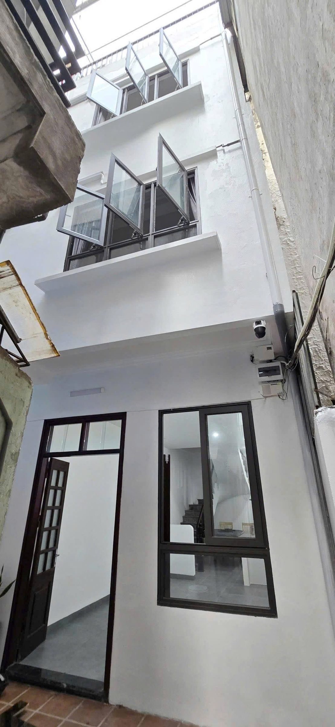 Cho Thuê Nhà Hoàng Cầu 35M² 4 Ngủ - Nội Thất CB - Giá Thuê 16tr