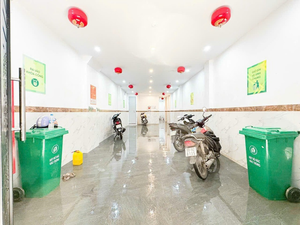 New! Chung cư mini 7 tầng thang máy Hoàng Đạo Thành 22 phòng KK, ô tô đỗ cửa-chỉ 21.5 tỷ