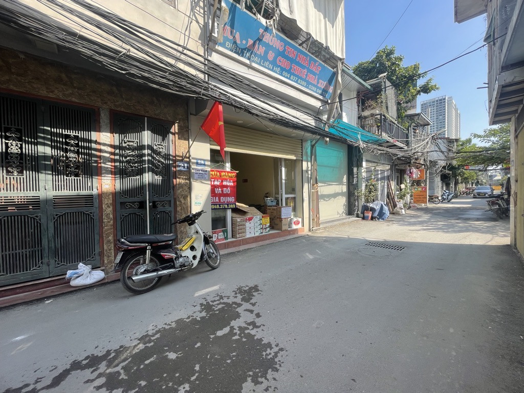 Chỉ 12 Tỷ 9 Sở Hữu Nhà Phân Lô Hoàng Đạo Thành - Gần Phố Lớn