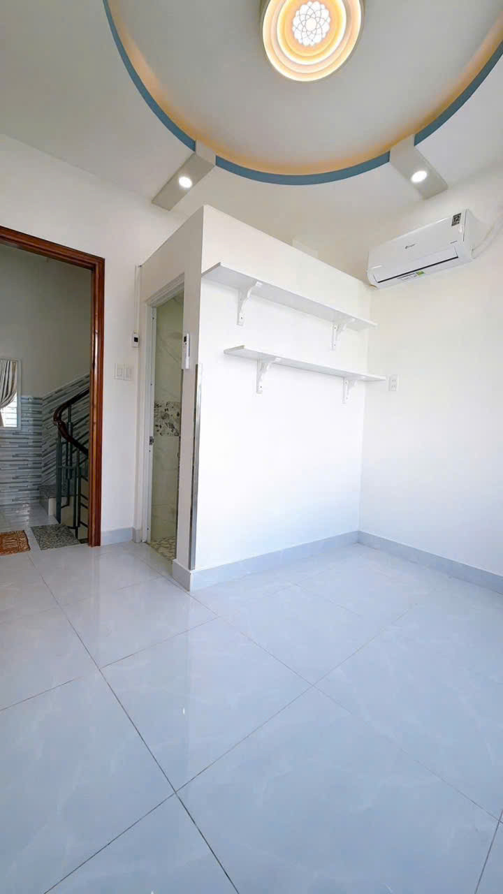 CẦN BÁN NHÀ Q4 – KHU VIP HOÀNG DIỆU – CÁCH MẶT TIỀN 30M – GIÁ 5.9 TỶ TL