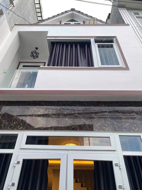 CẦN TIỀN BÁN NHÀ KQH HOÀNG DIỆU PHƯỜNG 5 TP ĐÀ LẠT