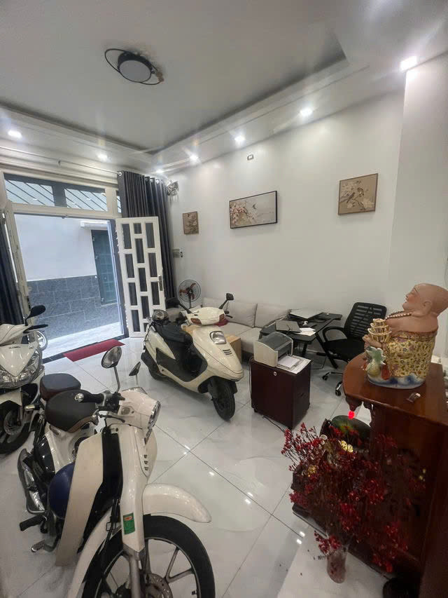 ✅BÌNH THẠNH(P6)- HOÀNG HOA THÁM- 2 MẶT HẺM THOÁNG MÁT- NHÀ MỚI ĐẸP 3 TẦNG BTCT- 50M2- 7.2TỶ